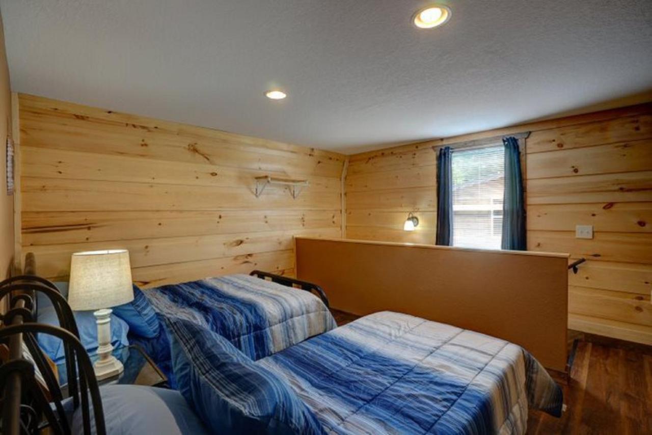 Dragon'S Nest Cabin With Mountain Views Robbinsville Exterior photo